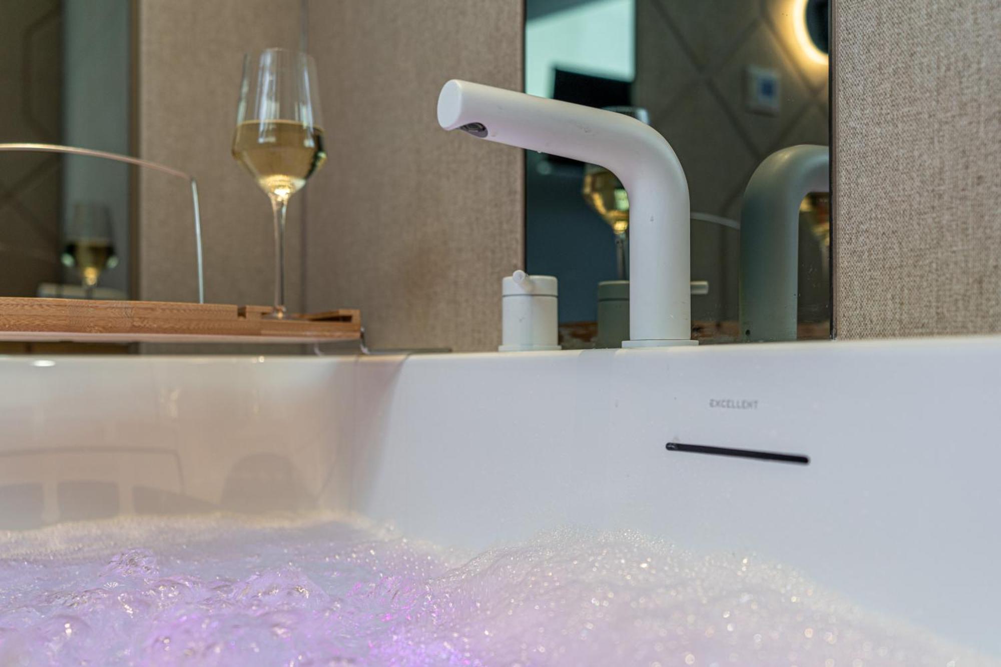 Apartament Dasto Jacuzzi Old Town Cracow *
