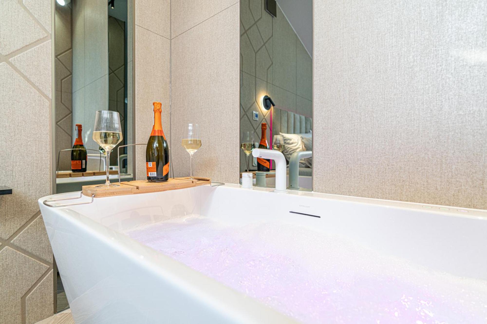 Apartament Dasto Jacuzzi Old Town Cracow